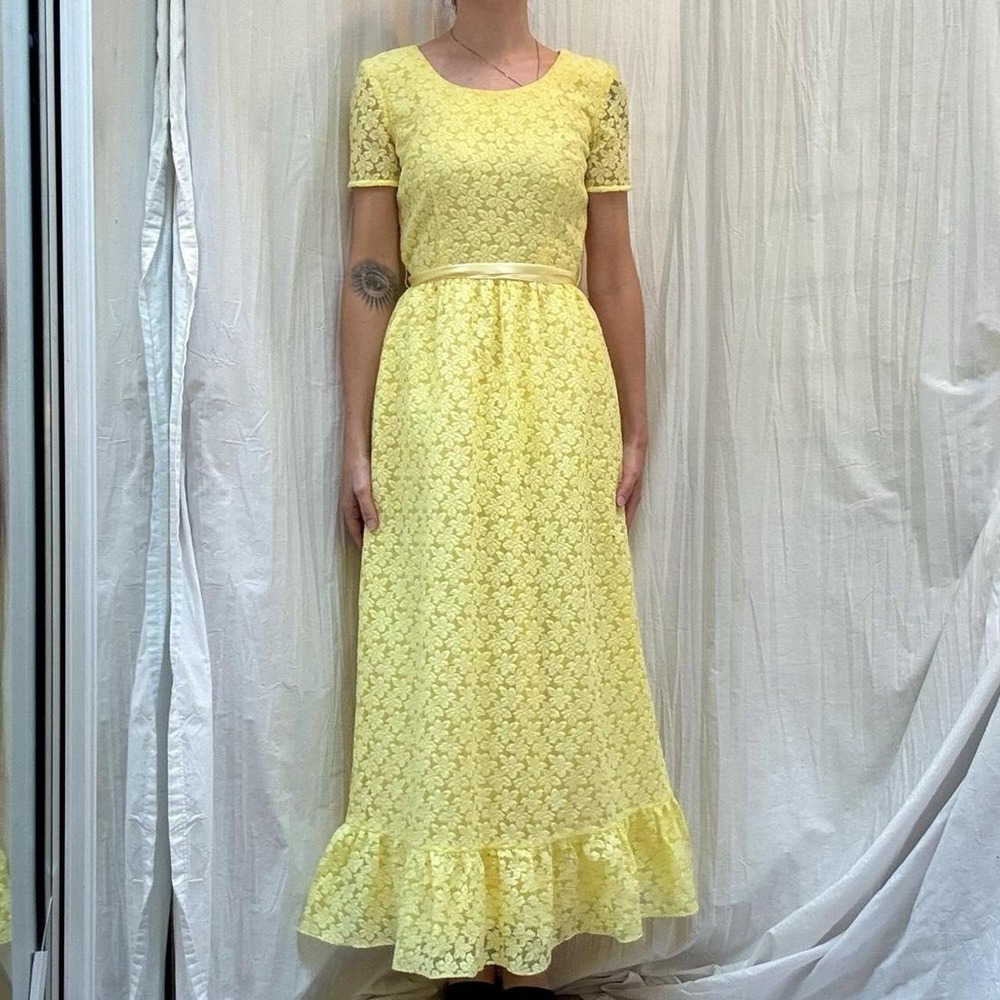 VTG 60s Yellow Floral Lace Maxi Short Sleeve Dress Ribbon Waist Handsewn XS/S